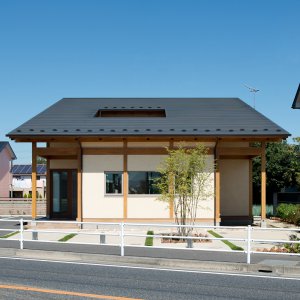 木が香り、中庭のある住宅展示場